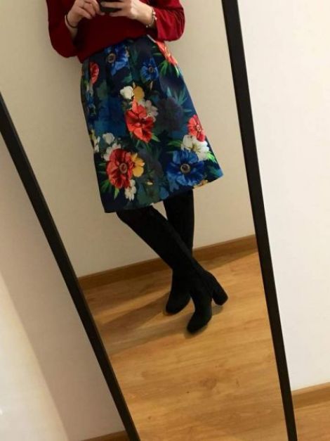 Fusta motiv floral 1