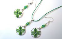 Set verde cu motive romanesti