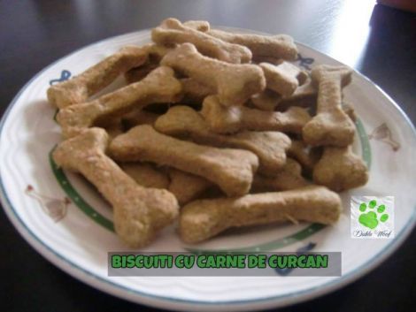 Biscuiti cu carne tocata de curcan