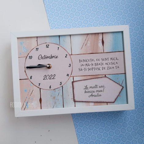 Ceas bunica personalizat cu mesaj pictat manual