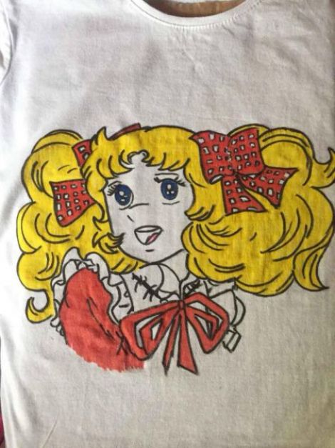 Tricou pictat manual
