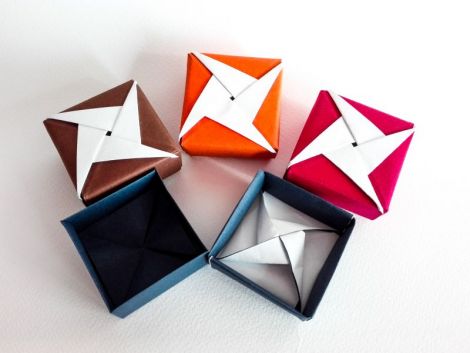 Cutie colorata origami - Model stea 1