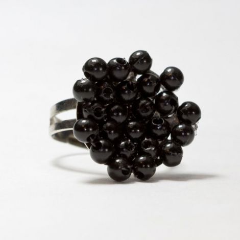 inel margele negre