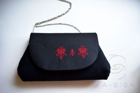 Poseta-set brodat manual Lalea rosu fond negru