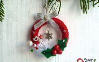 Coronita decorativa cu ilex