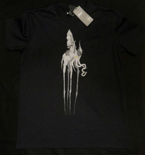 Tricou pictat manual
