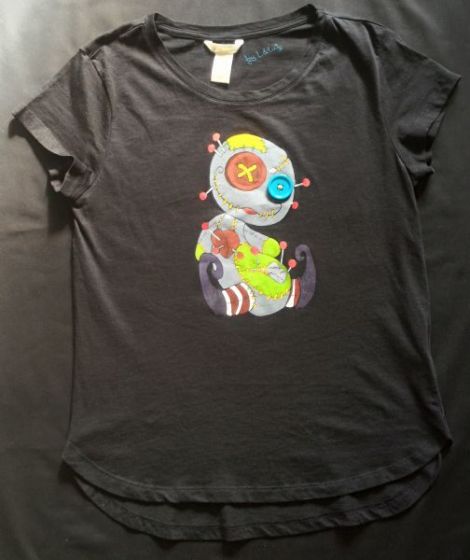 Tricou pictat manual