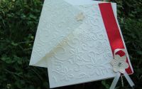 Invitatie nunta hand-made cu floricica si cristal