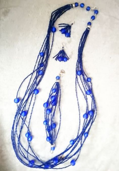 Set  royal blue