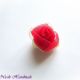Regina - martisor boboc trandafir rosu handmade