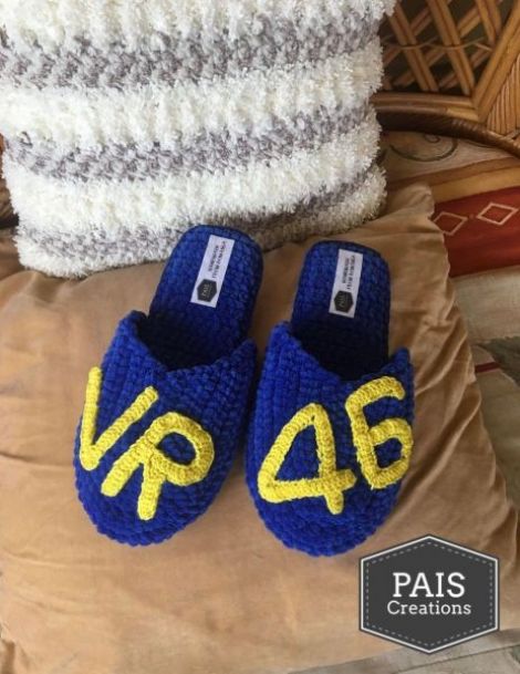 VR46 - Papuci de casa crosetati manual