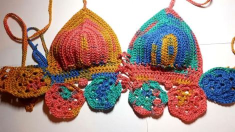 Sutien Bustiera Handmade - Curcubeu si flori