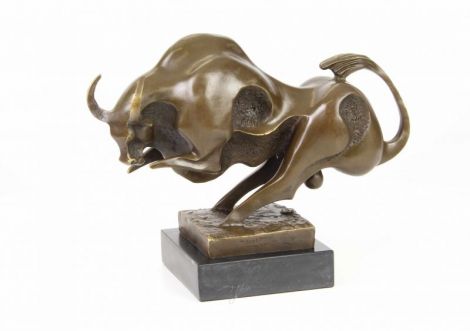 Taur stilizat - statueta din bronz pe soclu din ma