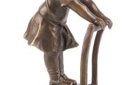 Copil pe scaun - statueta din bronz 