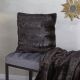Perna decorativa din blana sintetica neagra