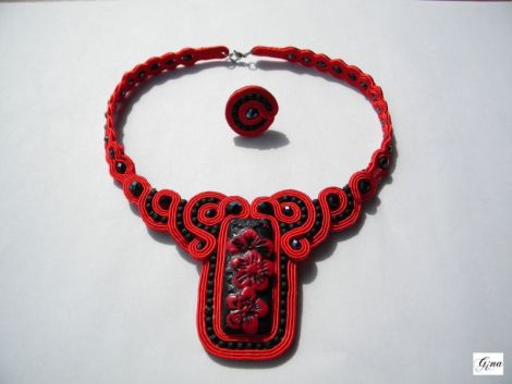 Colier soutache cu maci