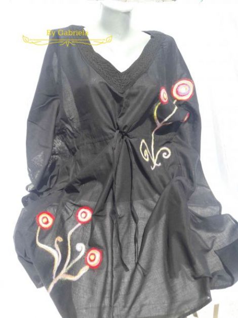 Bluza neagra cu modele