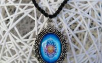 Pandantiv cu cabochon