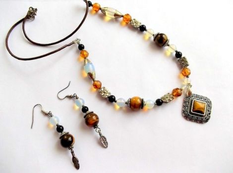 set ochi de tigru  piatra lunii  onix 