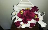 Aranjament flori de hartie