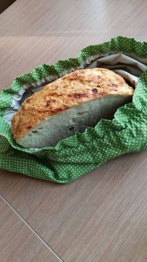 Sac paine captusit - previne uscarea mucegairea M