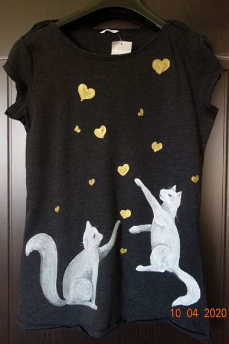 Tricou pictat manual - Pisici jucue
