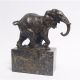 Elefant mergand-statueta din bronz 