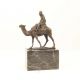 Arab pe camila-statueta diin bronz 