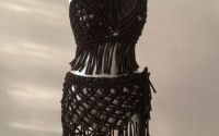 Top si fusta din macrame pentru plaja