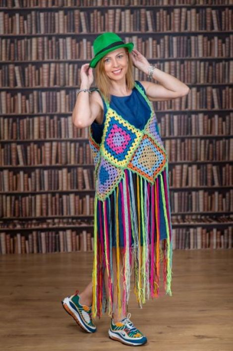 Sarafan accesorizat cu multe culori 