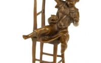 Fetita cu pisica-statueta din bronz 