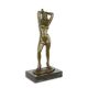 Nud-statueta din bronz pe un soclu din marmura