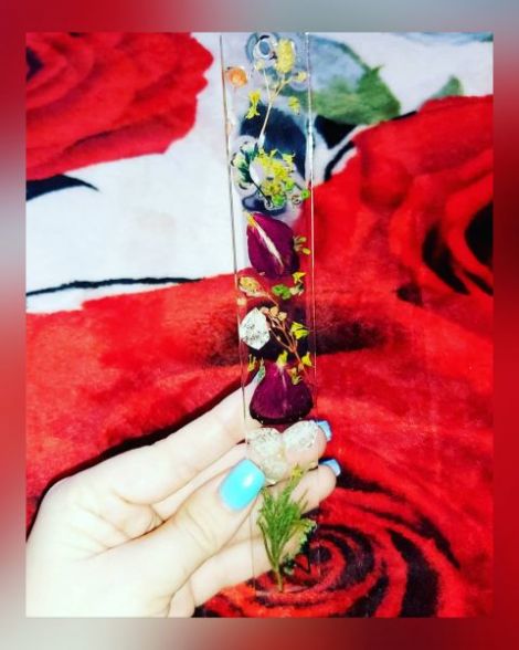 Semn de carte din flori