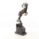 Cerb sarind-statueta din bronz 
