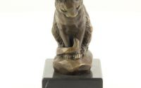 Pisicuta sezand-statueta din bronz pe un soclu 