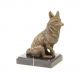 Vulpe-statueta din bronz pe un soclu din marmura