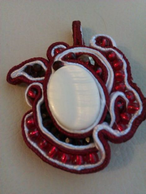 PAndantiv soutache "Rouge Coco"
