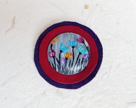 Martisor pictat manual Gradina cu lalele