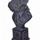 Statueta din rasini cu un terier