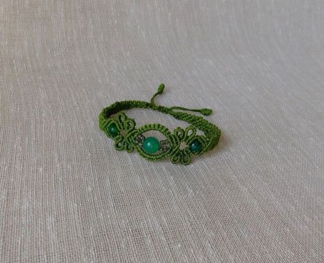 Bratara verde cu piatra agate.