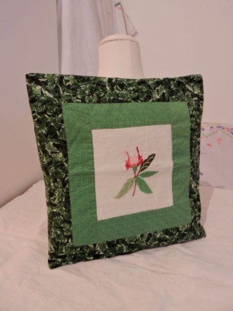 fata de perna verde 