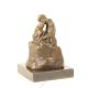 Sarutul - statueta din bronz pe soclu din marmura 