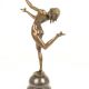 Dansatoare cu bile - statueta din bronz 
