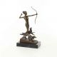 Femeie cu arcul - statueta din bronz