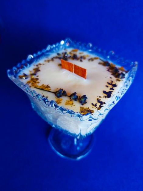 Lumanare parfumata in vas Nefertiti