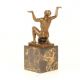 Barbat ingenunchiat - statueta erotica din bronz