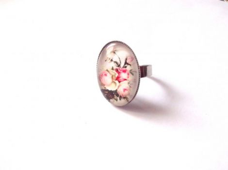 inel sticla cu motiv floral
