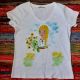 Tricou pictat manual " Fetita cu floarea-soarelui"