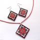 set bijuterii lemn cu motiv traditional 