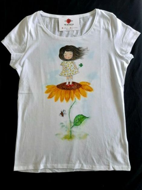 Tricou pictat manual " Degetica "